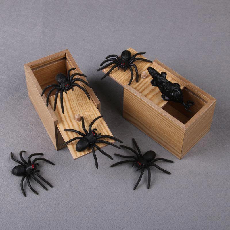 Jumping Spider Prank Box by Bowlift
