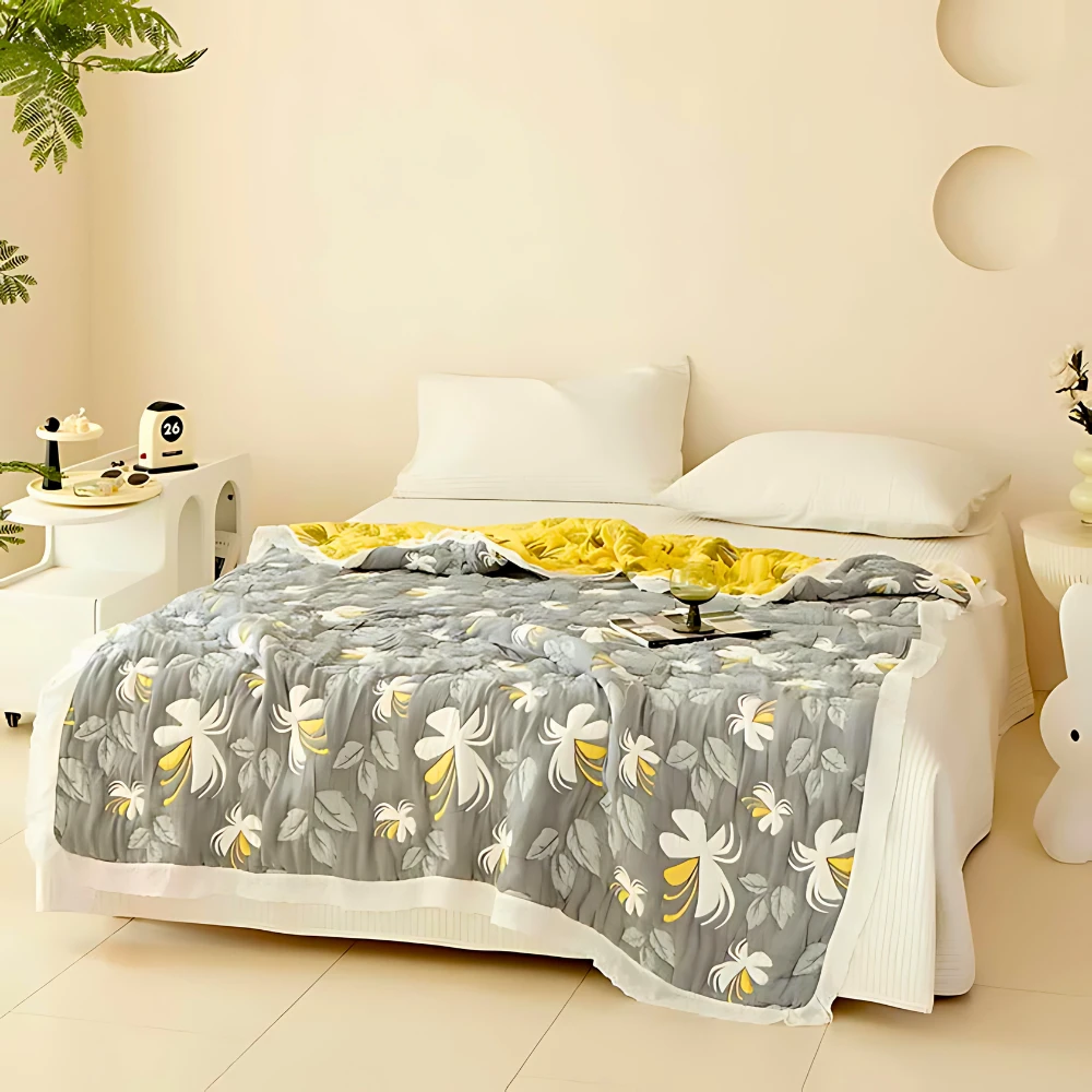 Elegant Floral Summer Blanket by Casa & Beyond