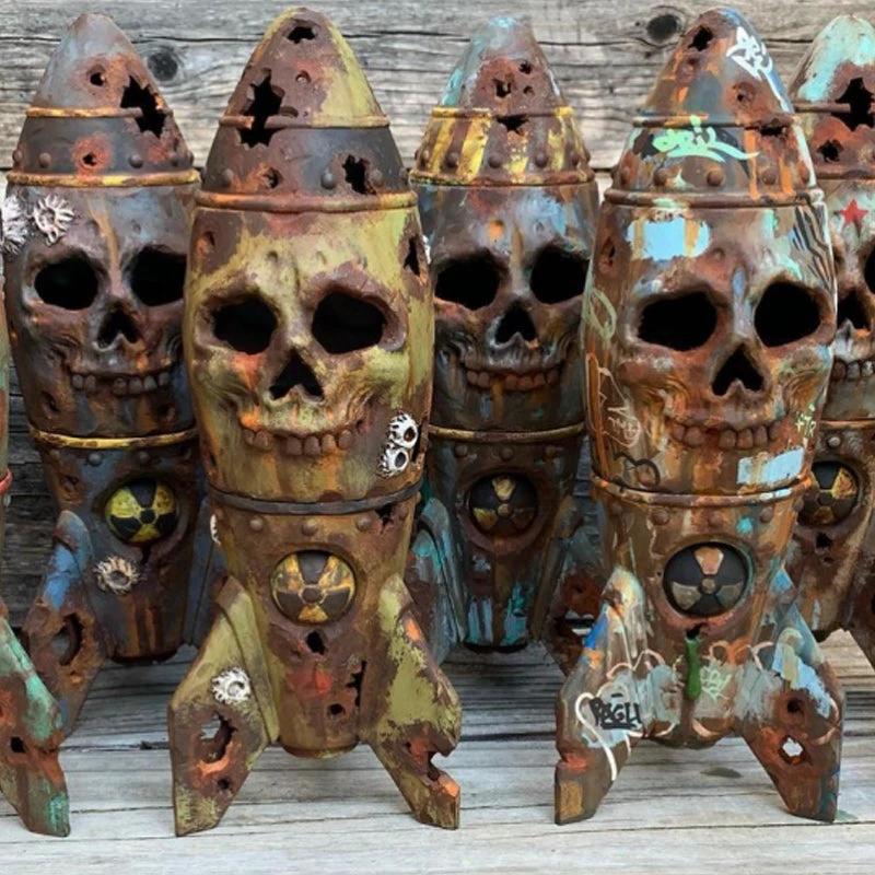 Ornament made of resin skull bomb by Bowlift