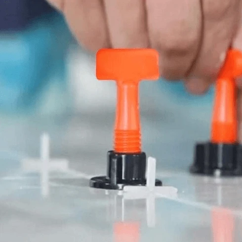 Reusable tile leveling system by Bowlift
