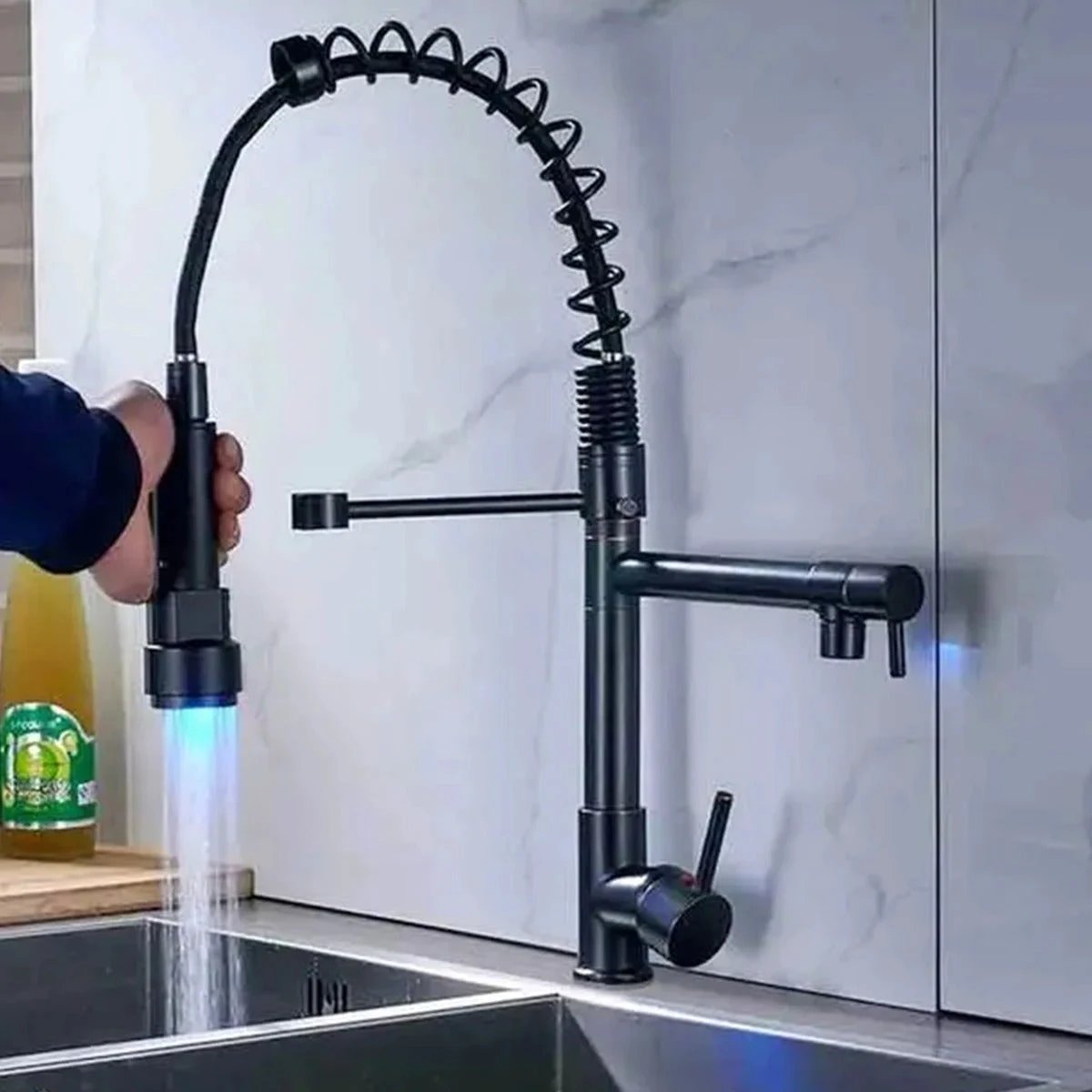 Stylish adjustable kitchen sink Bowlift by Bowlift