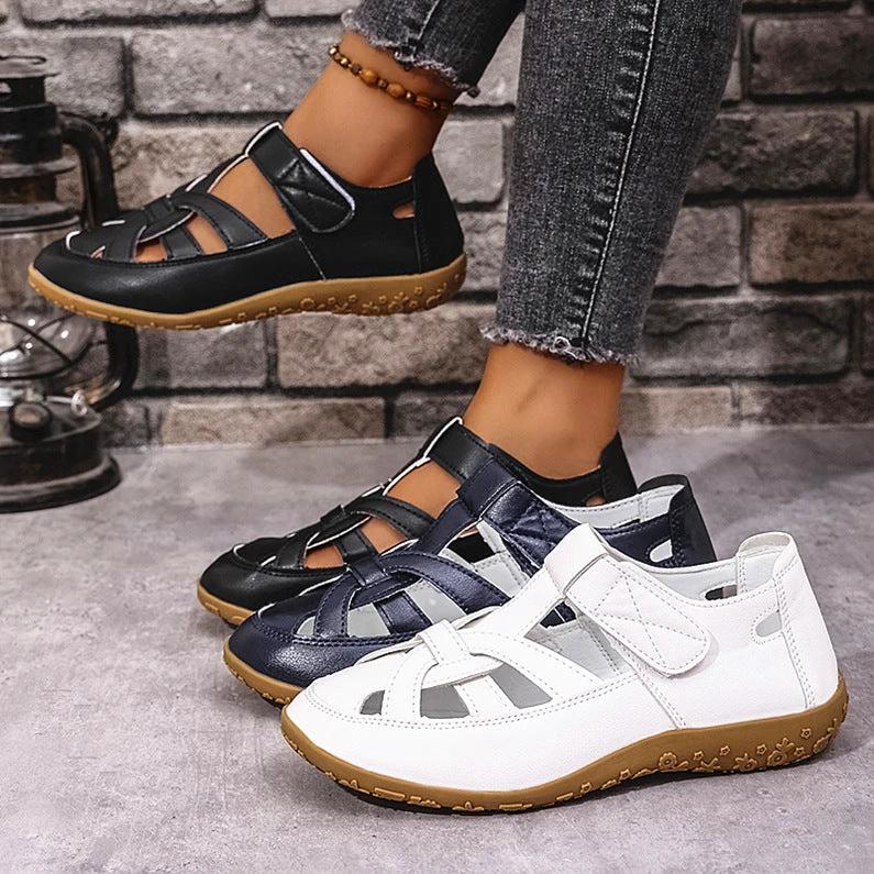 Versatile round-toe casual shoe by BowLift