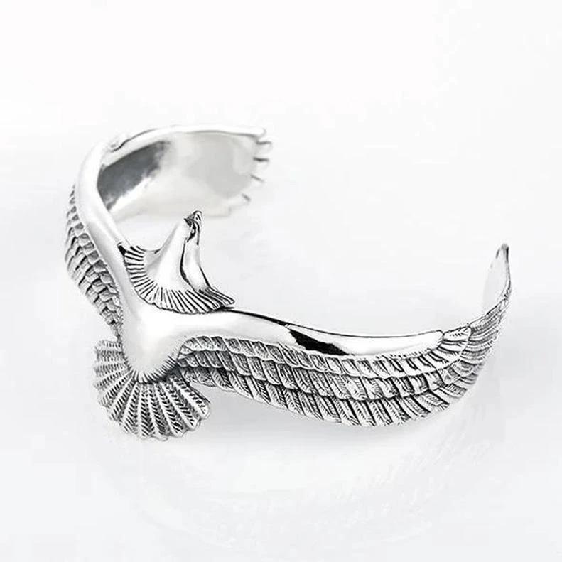 Bracelet in the shape of the special eagle by Bowlift