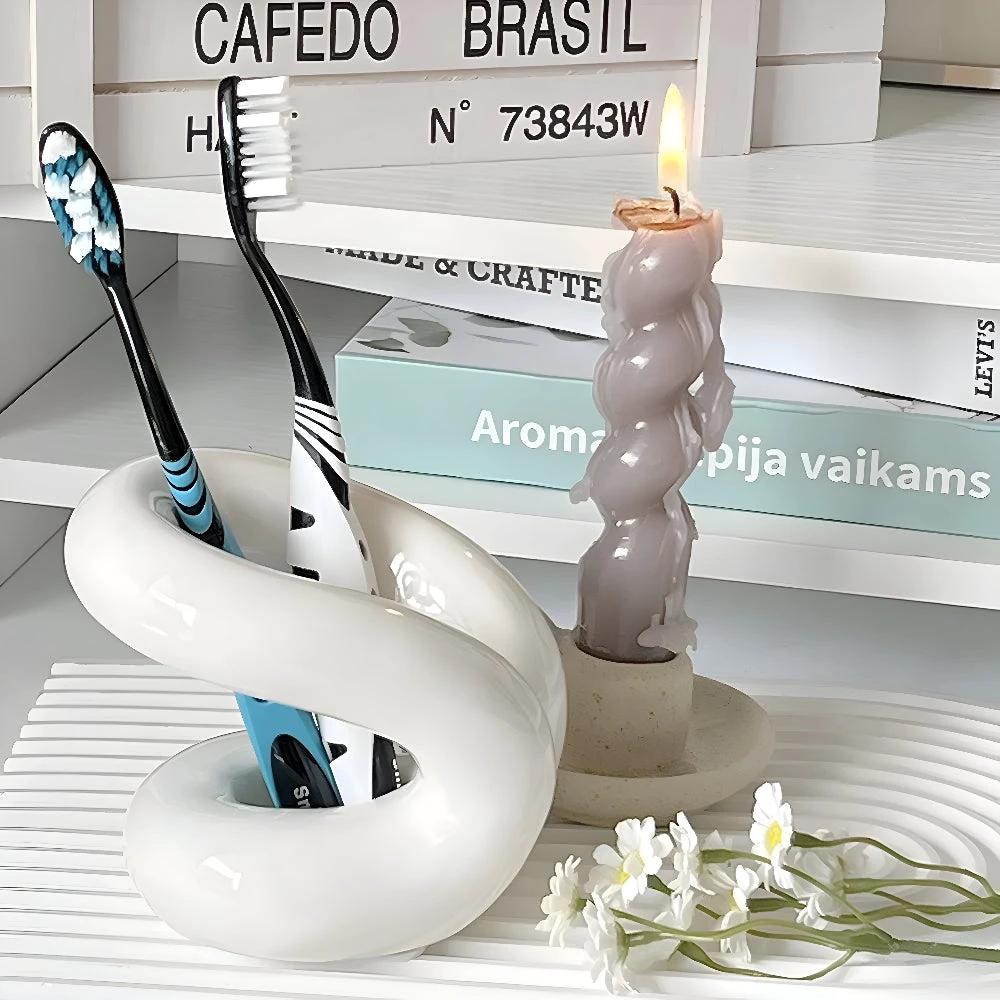 Nordic Knot Ceramic Holder by Casa & Beyond