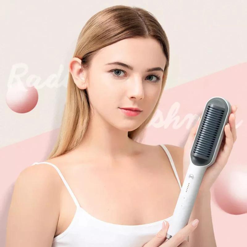 Straightening brush for hair by Bowlift