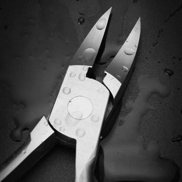 Set of Adlermaul Nail Pliers by Bowlift