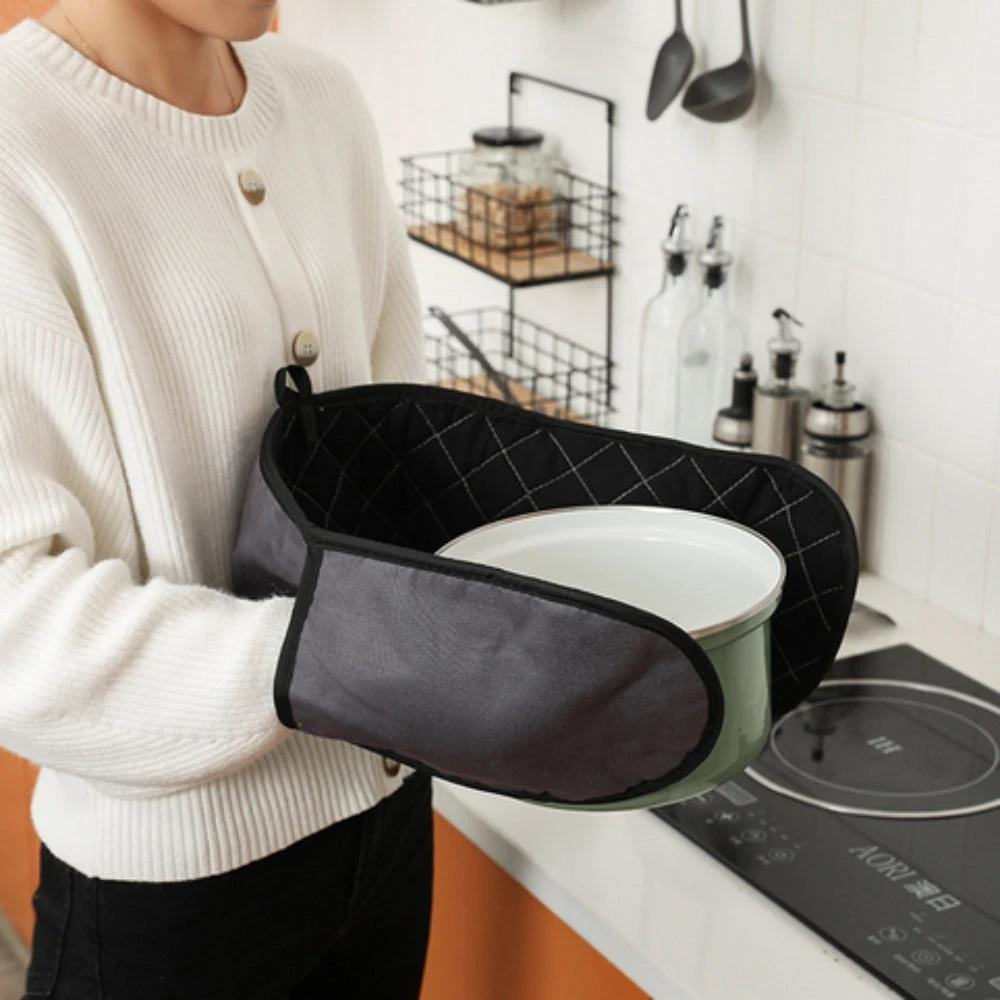 Extra Long Non-Slip Kitchen Mitt by Casa & Beyond