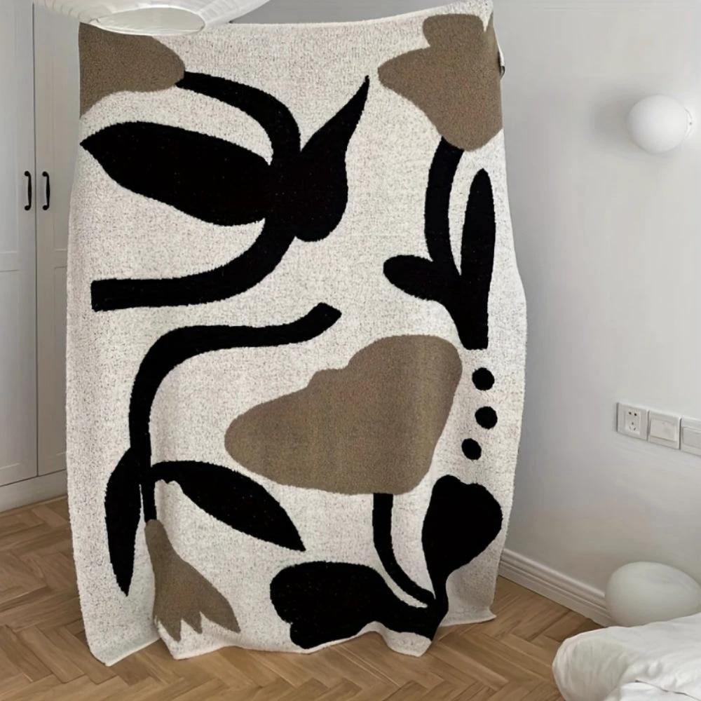 Onyx Cozy All-Season Travel Bed Blanket by Casa & Beyond