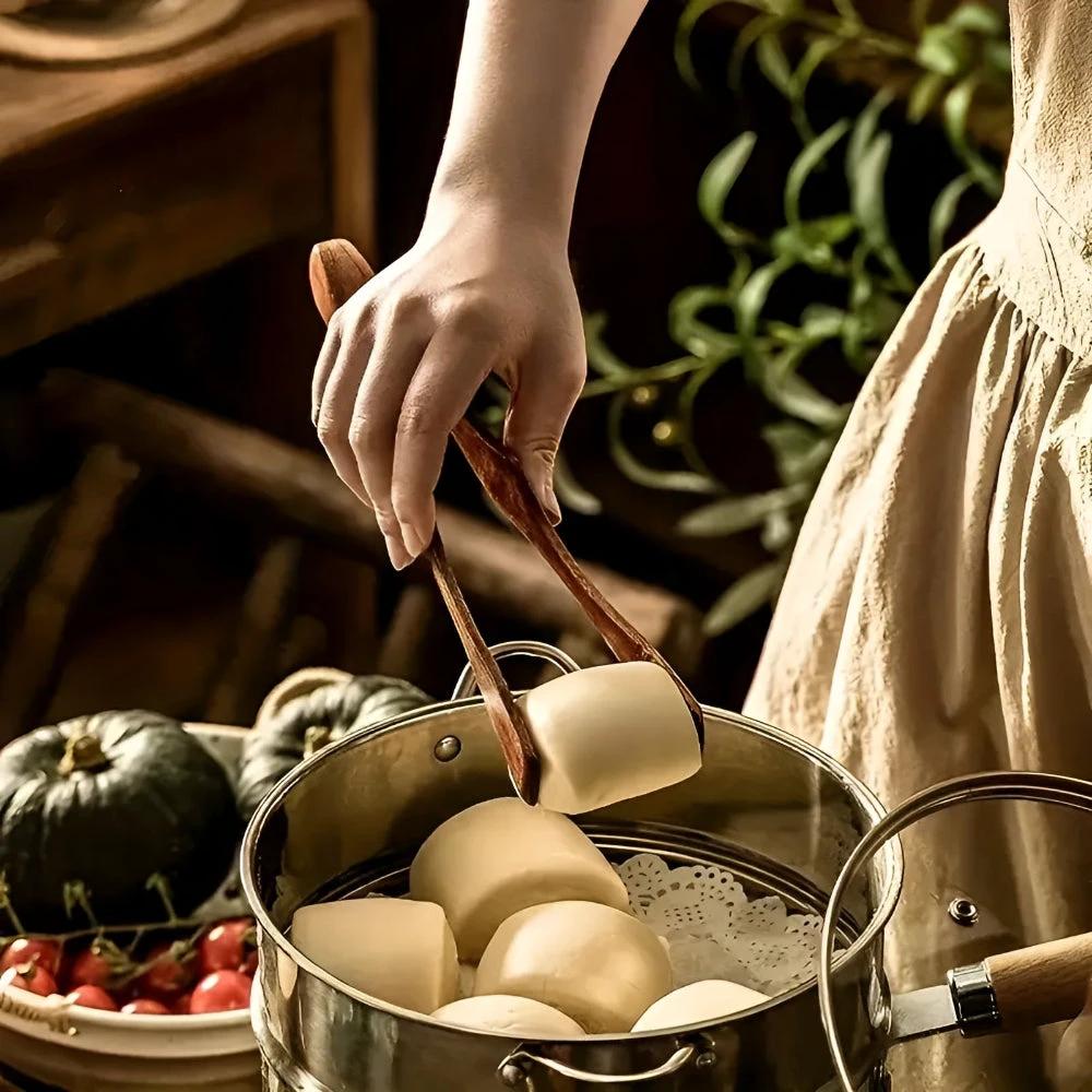 Natural Grip Kitchen Tongs by Casa & Beyond