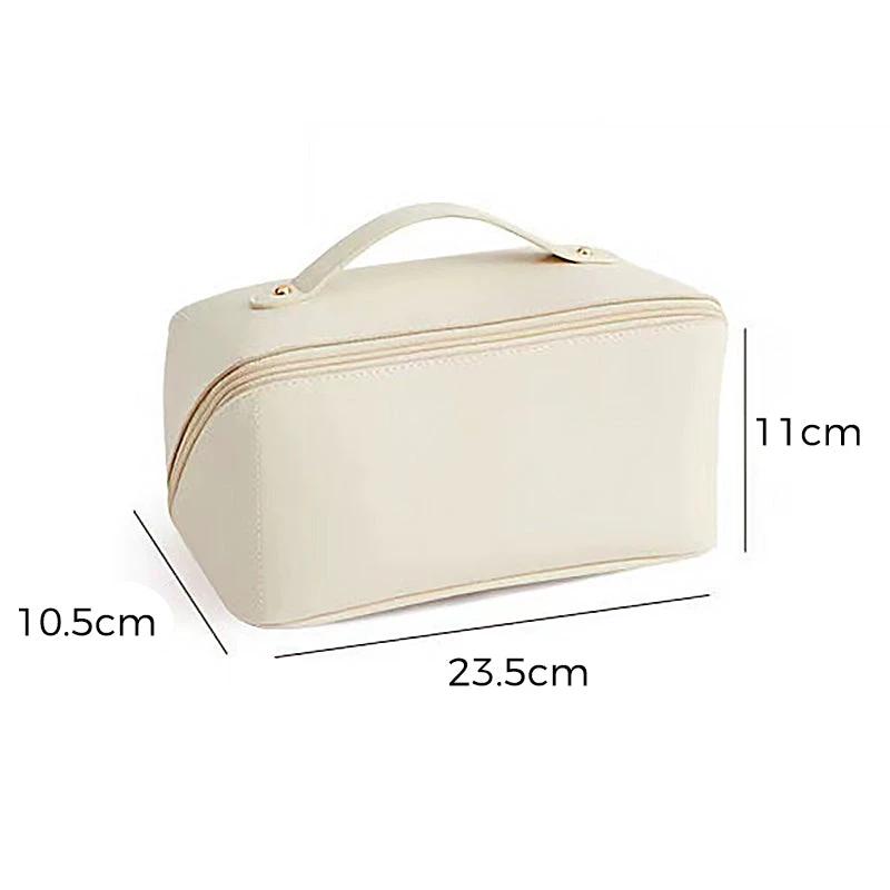 Portable travel cosmetic bag made of PU by Bowlift