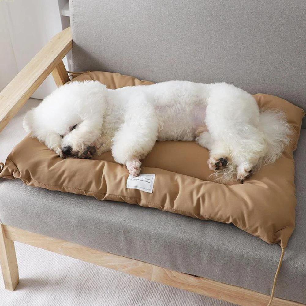 SnuggleNest Pet Mat by Casa & Beyond