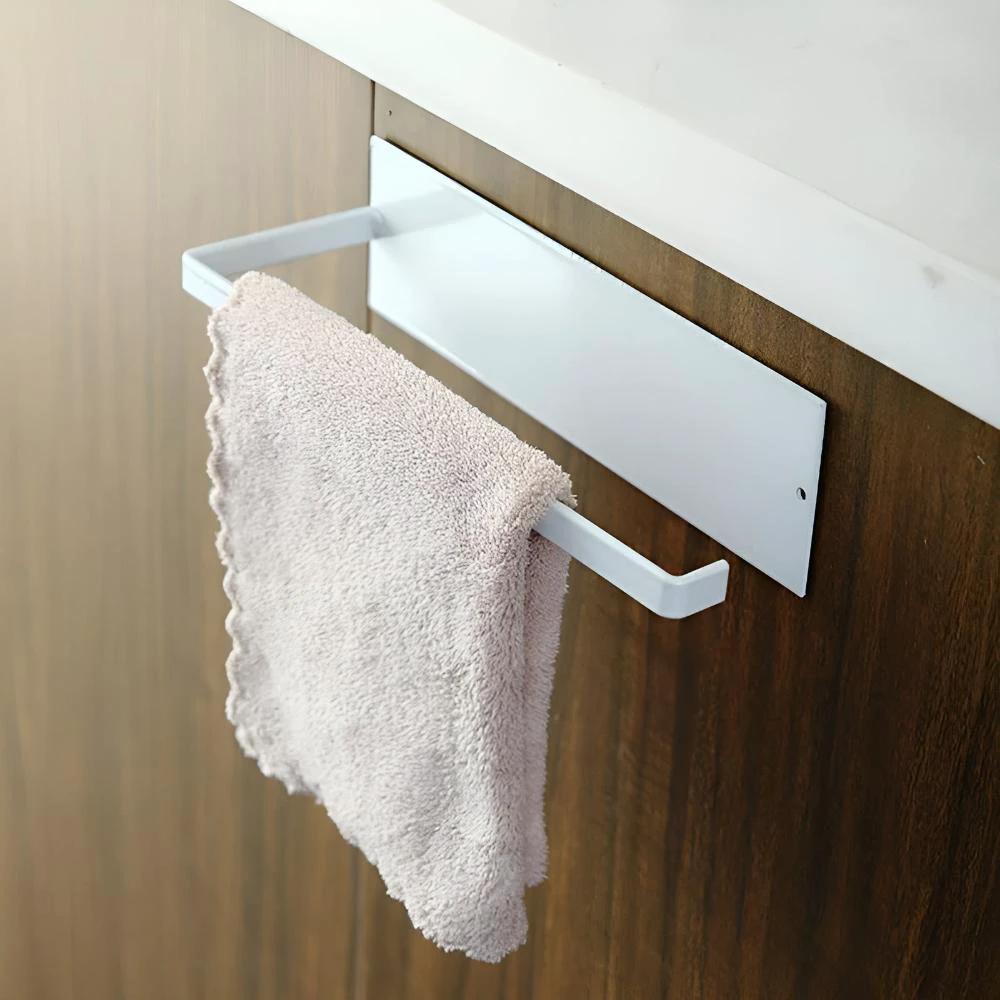 Mounted Paper Towel Holder by Casa & Beyond