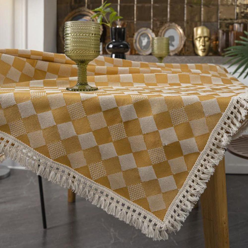 Heritage Checkered Tablecloth by Casa & Beyond