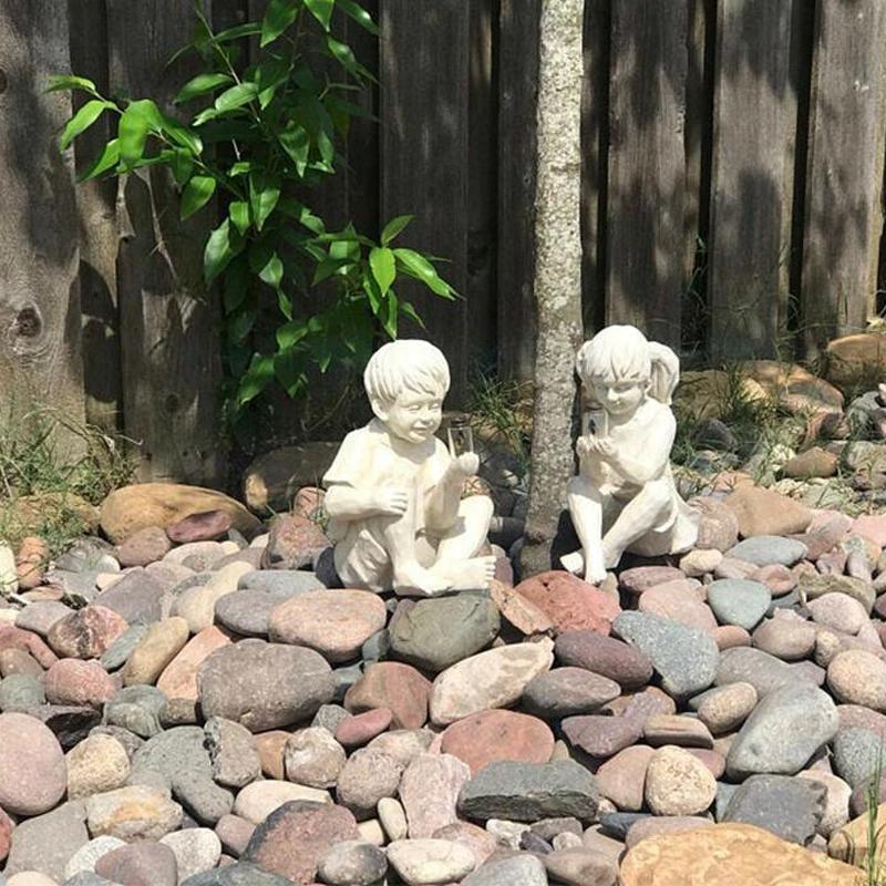Decorative statues made of resin by Bowlift