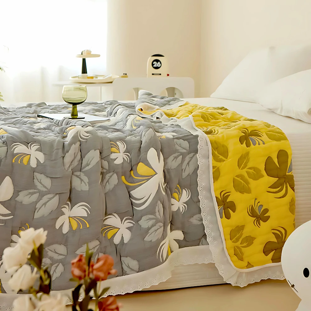 Elegant Floral Summer Blanket by Casa & Beyond