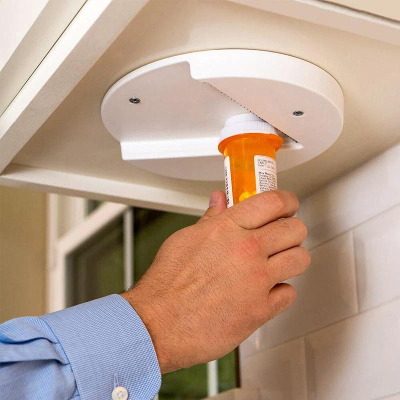 Glass opener with handle by Bowlift
