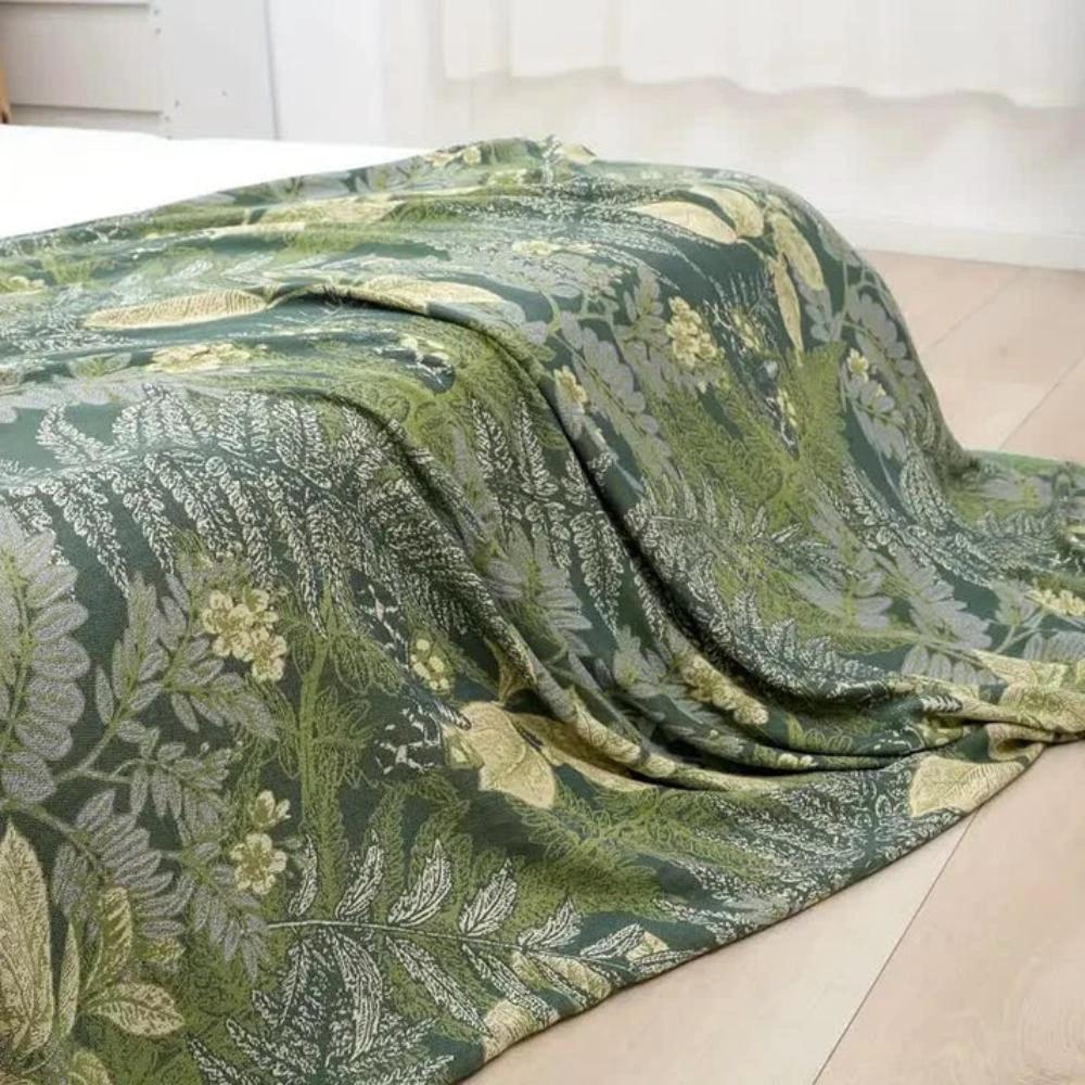 Verdant Leaf Bamboo Fiber Cooling Quilt by Casa & Beyond