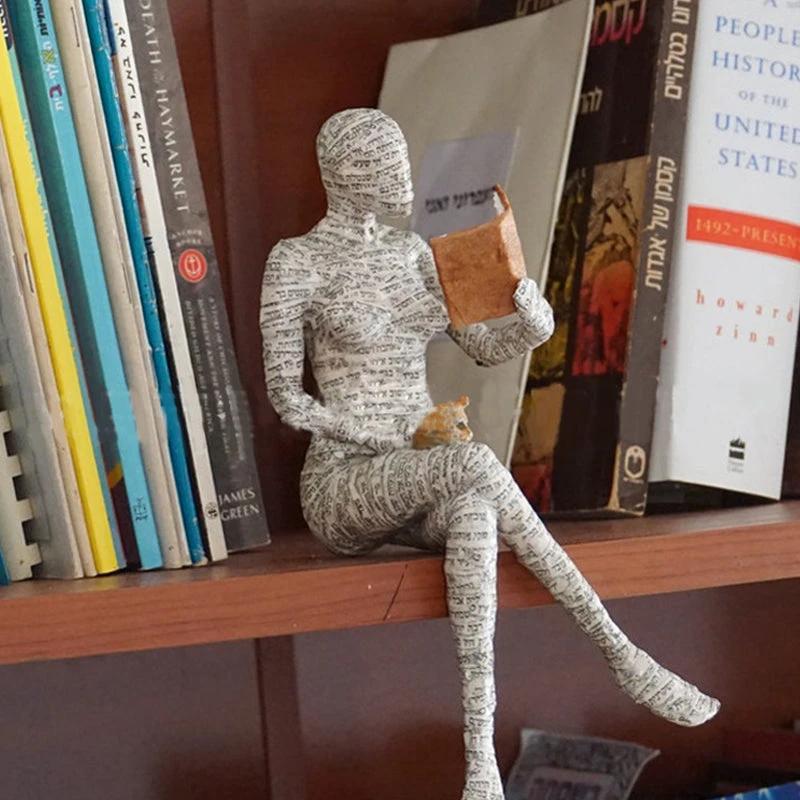 Decoration of the creative resin reader by Bowlift