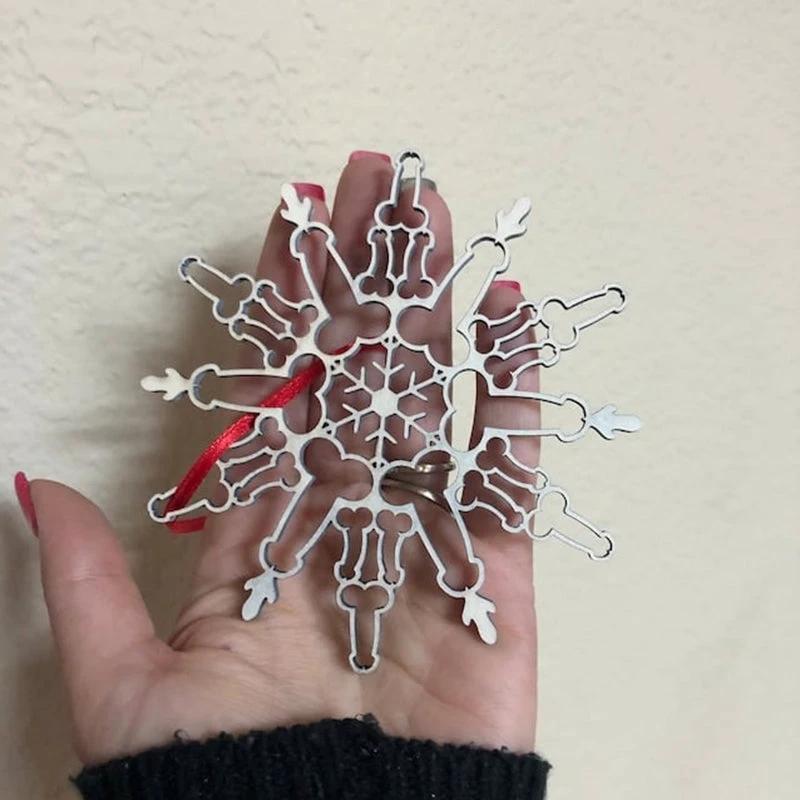 Funnier Snowflake Pendant by Bowlift