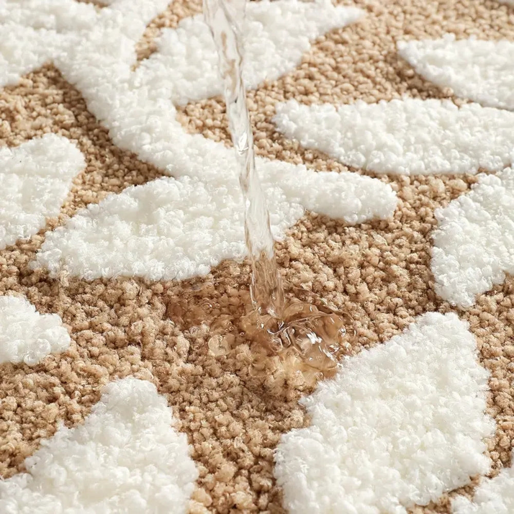 Zyphire Leaf Pattern Bath Mat by Casa & Beyond