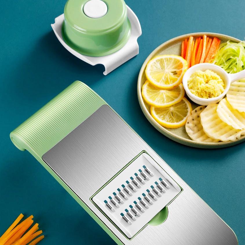 Multifunctional vegetable slicer by Bowlift