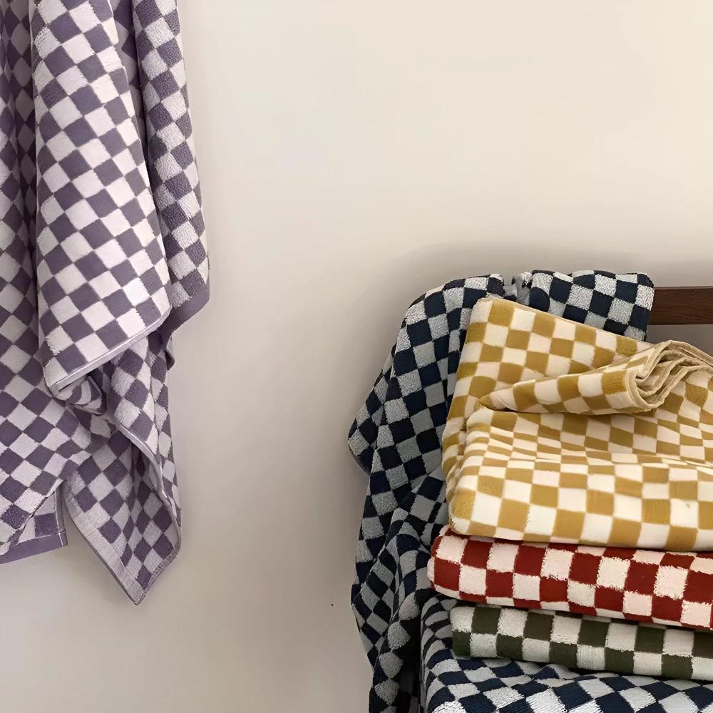 Retro Checkmate Cotton Towel by Casa & Beyond