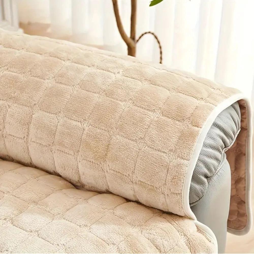 Velvet Grid Recliner Cover by Casa & Beyond