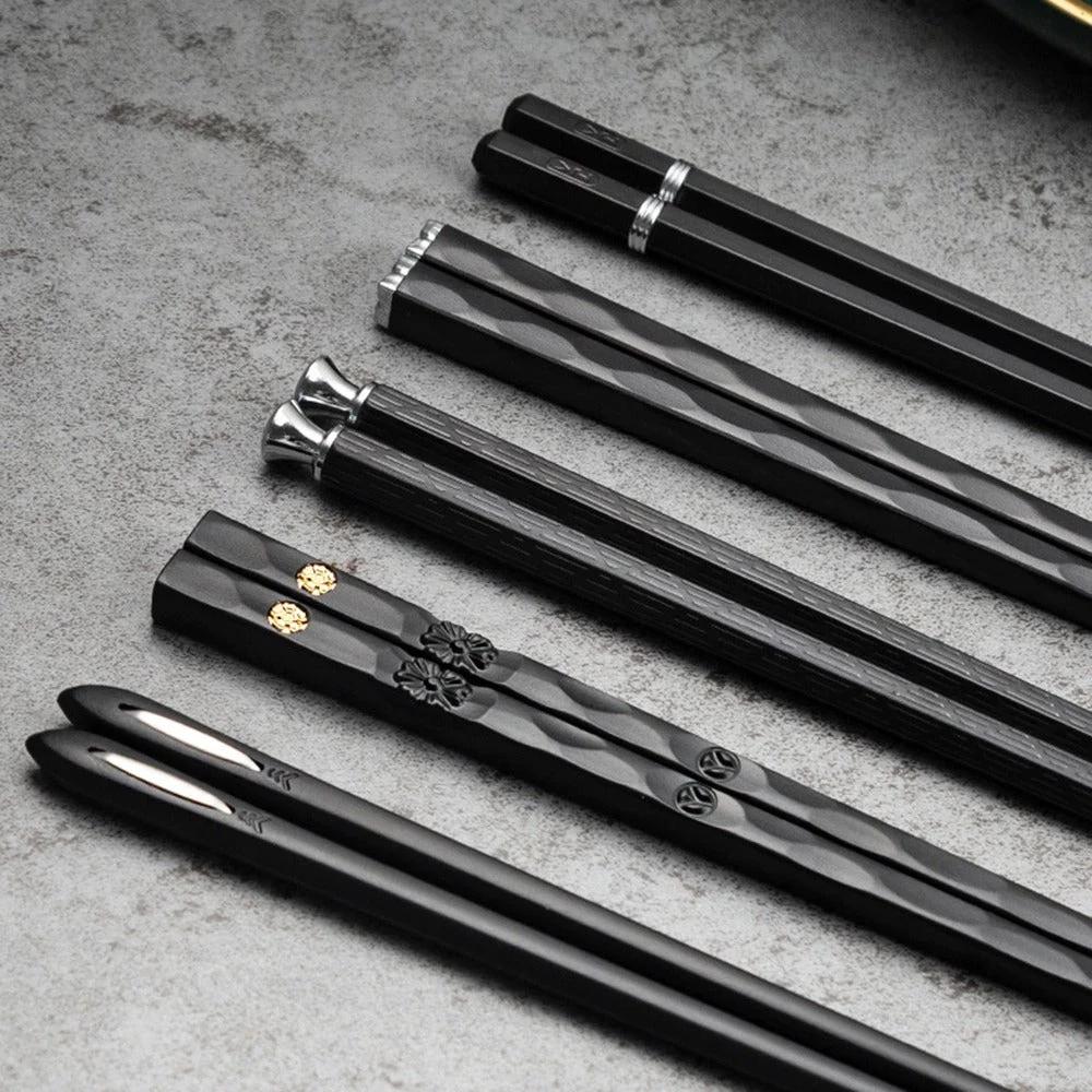 DineLux – Luxurious Chopstick Set with Refined Designs (5 Pairs) by BowLift