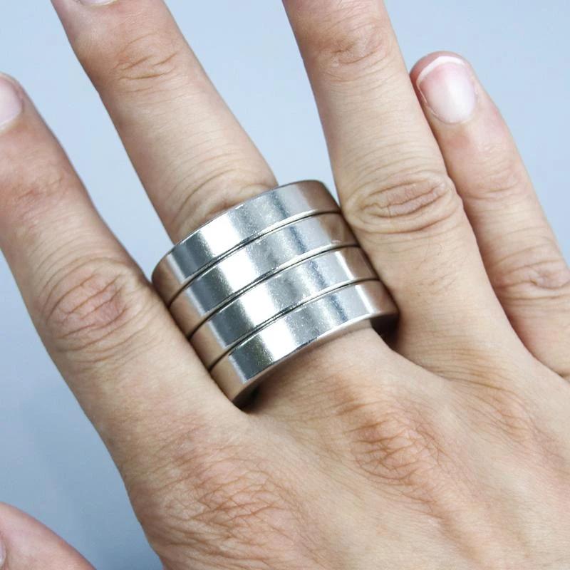 Foldable Four-Ring Titanium Steel Fidget Toy by BowLift
