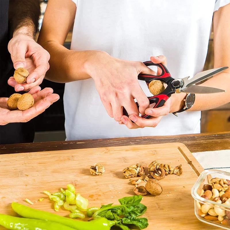 Multifunctional kitchen scissors by Bowlift