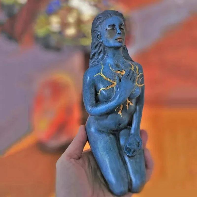 Resin figure "Goddess of Healing" by Bowlift