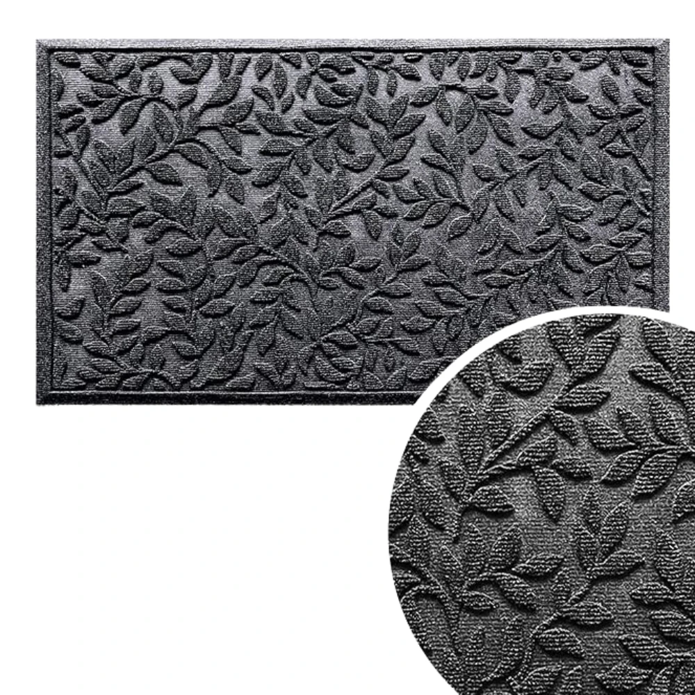 Olive Grove Elegance Door Mat by Casa & Beyond