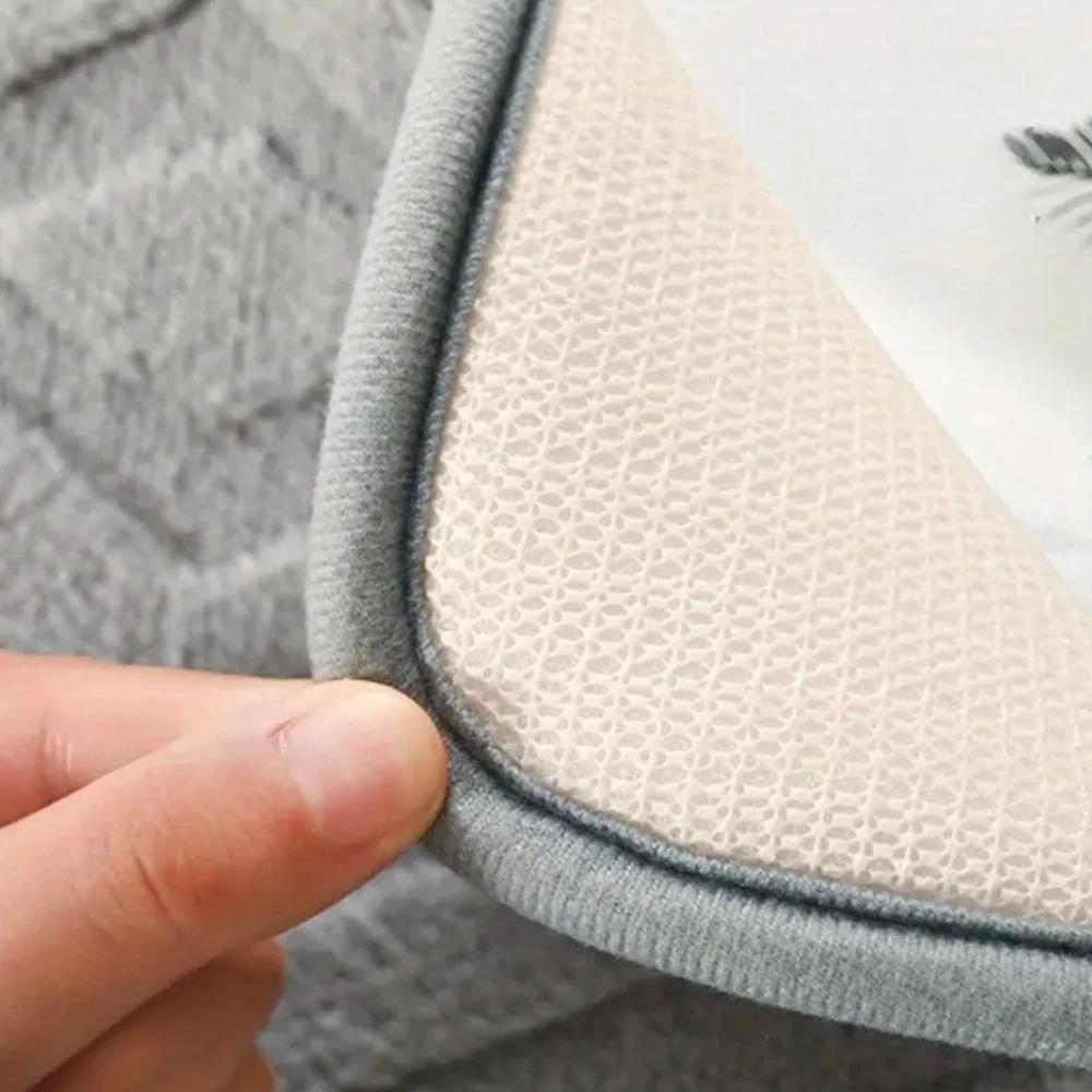 Diamond Jacquard Bath Mat by Casa & Beyond