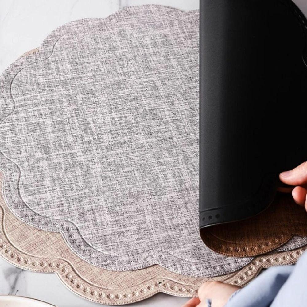 Scalloped Waterproof Placemat by Casa & Beyond