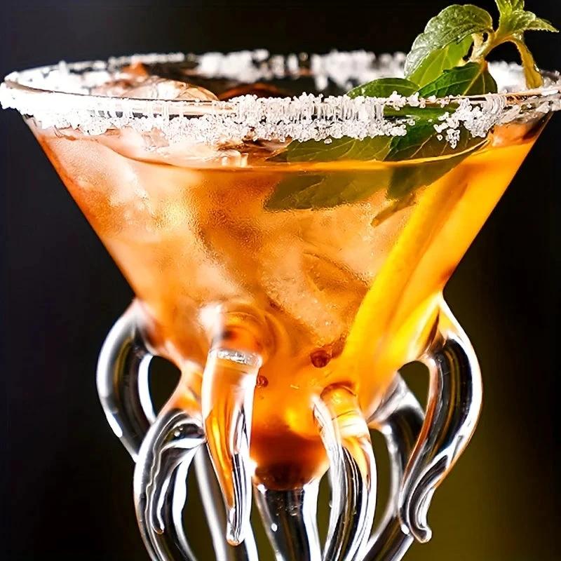 Unique, octopus-inspired cocktail glass Bowlift by Bowlift