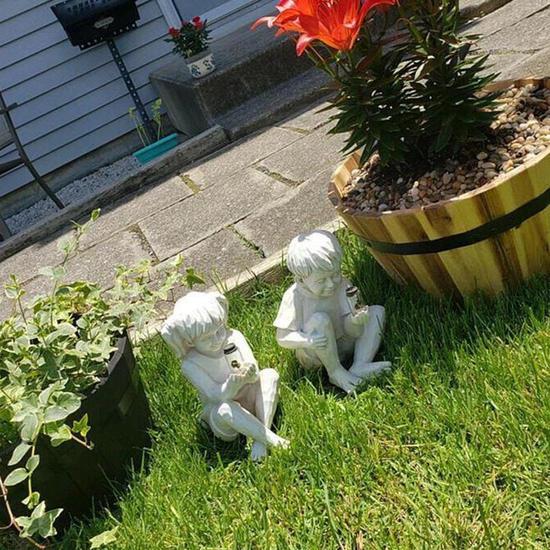Decorative statues made of resin by Bowlift