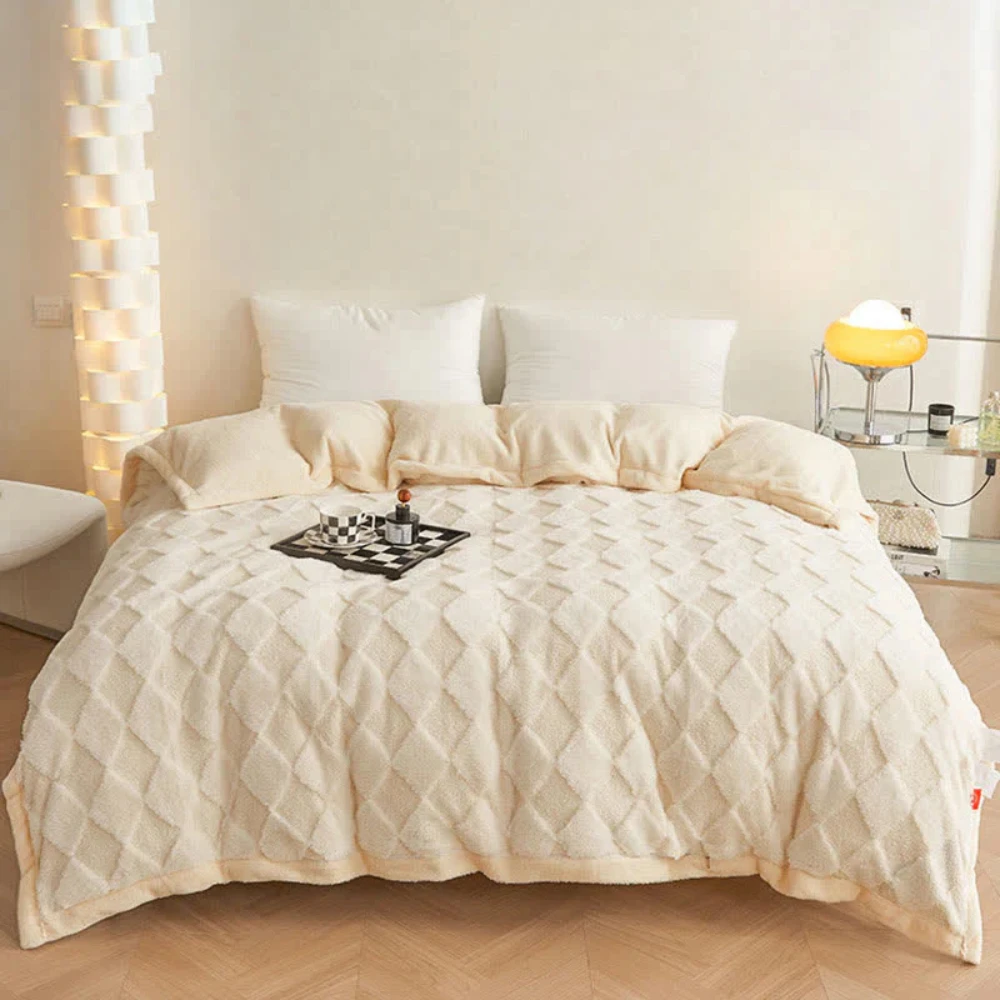Soft Diamond Pattern Comfort Blanket by Casa & Beyond