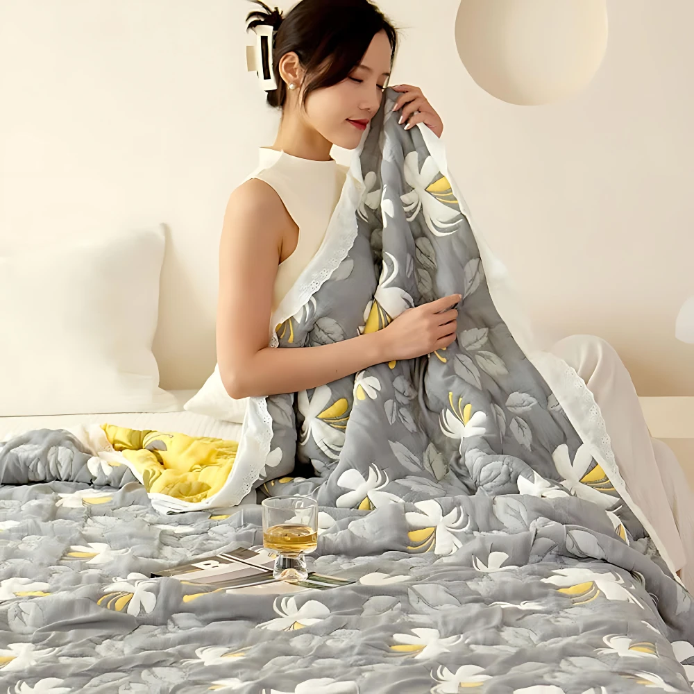 Elegant Floral Summer Blanket by Casa & Beyond