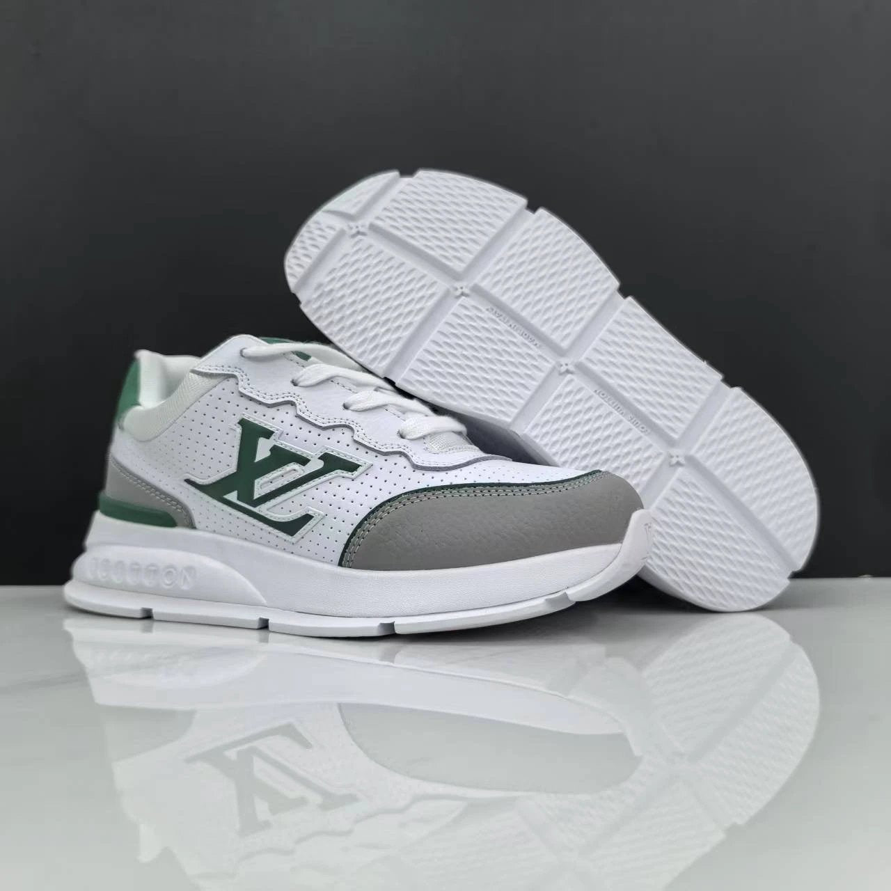 Luxury Lou Paris Classic Trainers Green White Shoes Sneakers by Air Jordan