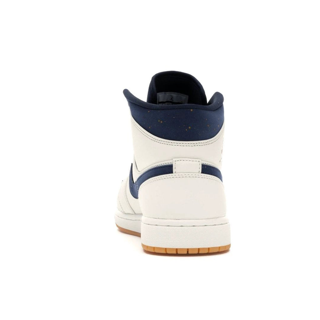 Air Jordan 1 Retro Mid Jeter by Air Jordan