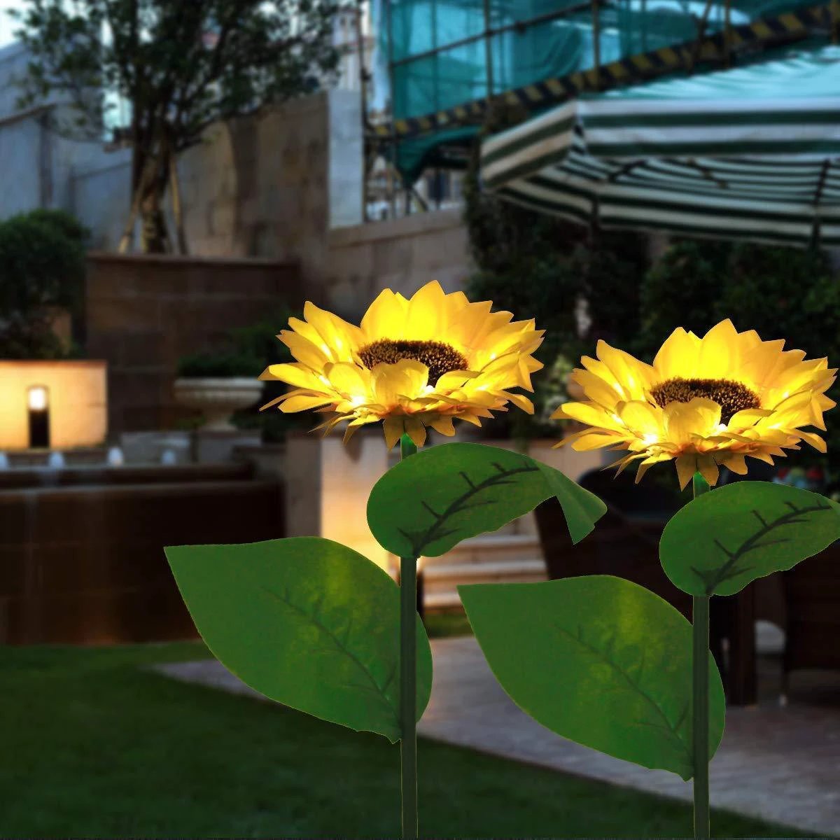 Solar Sunflower Light, 2 Pieces by Bowlift