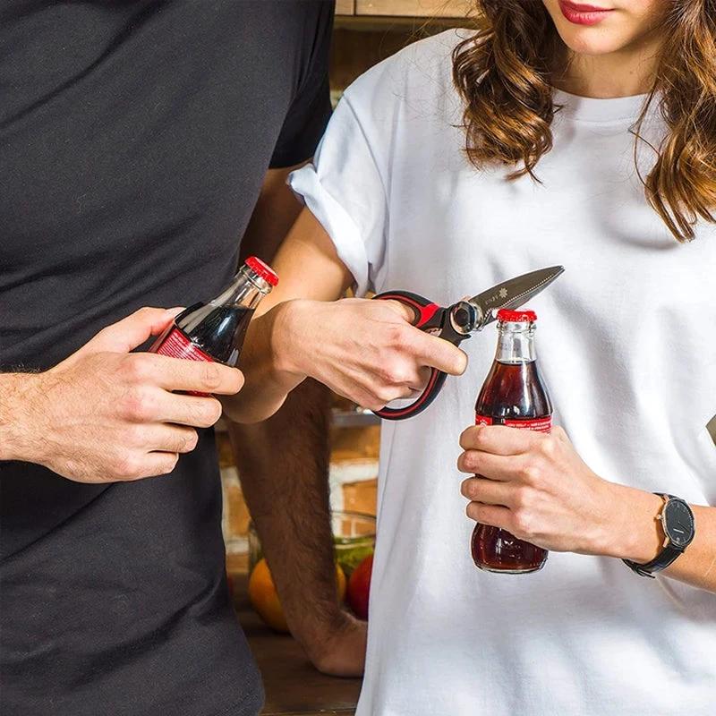 Multifunctional kitchen scissors by Bowlift
