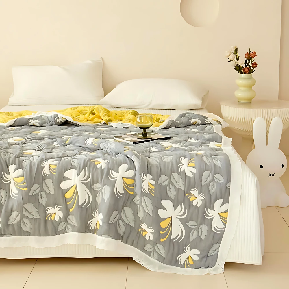 Elegant Floral Summer Blanket by Casa & Beyond