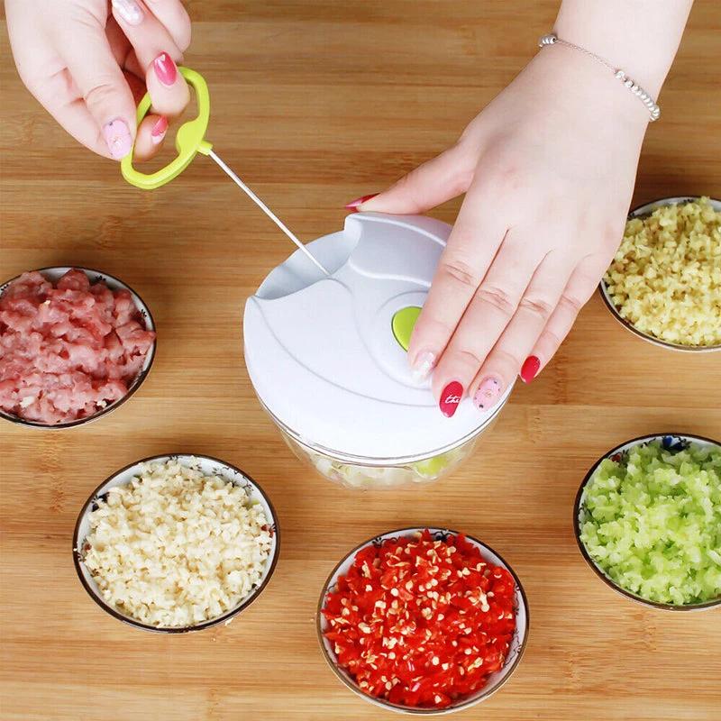 Manual vegetable cutter by Bowlift