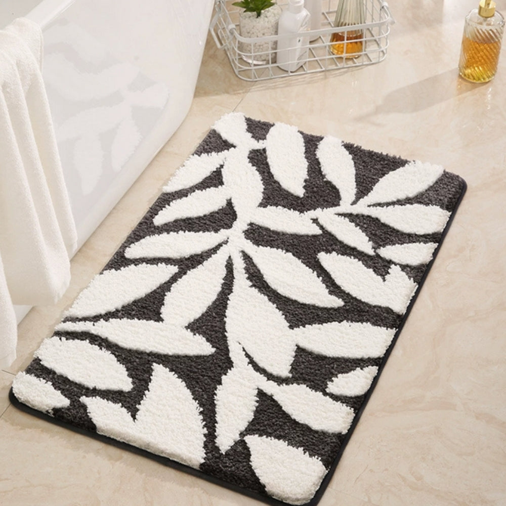 Zyphire Leaf Pattern Bath Mat by Casa & Beyond