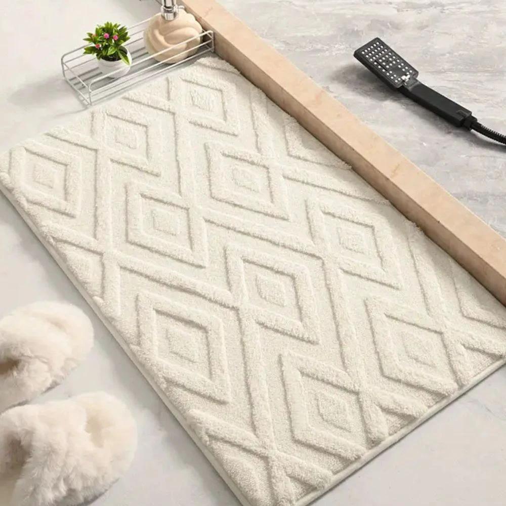 Diamond Jacquard Bath Mat by Casa & Beyond