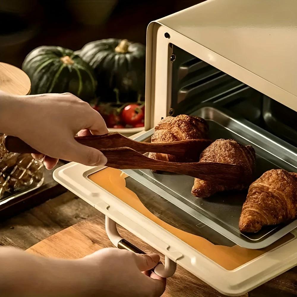 Natural Grip Kitchen Tongs by Casa & Beyond