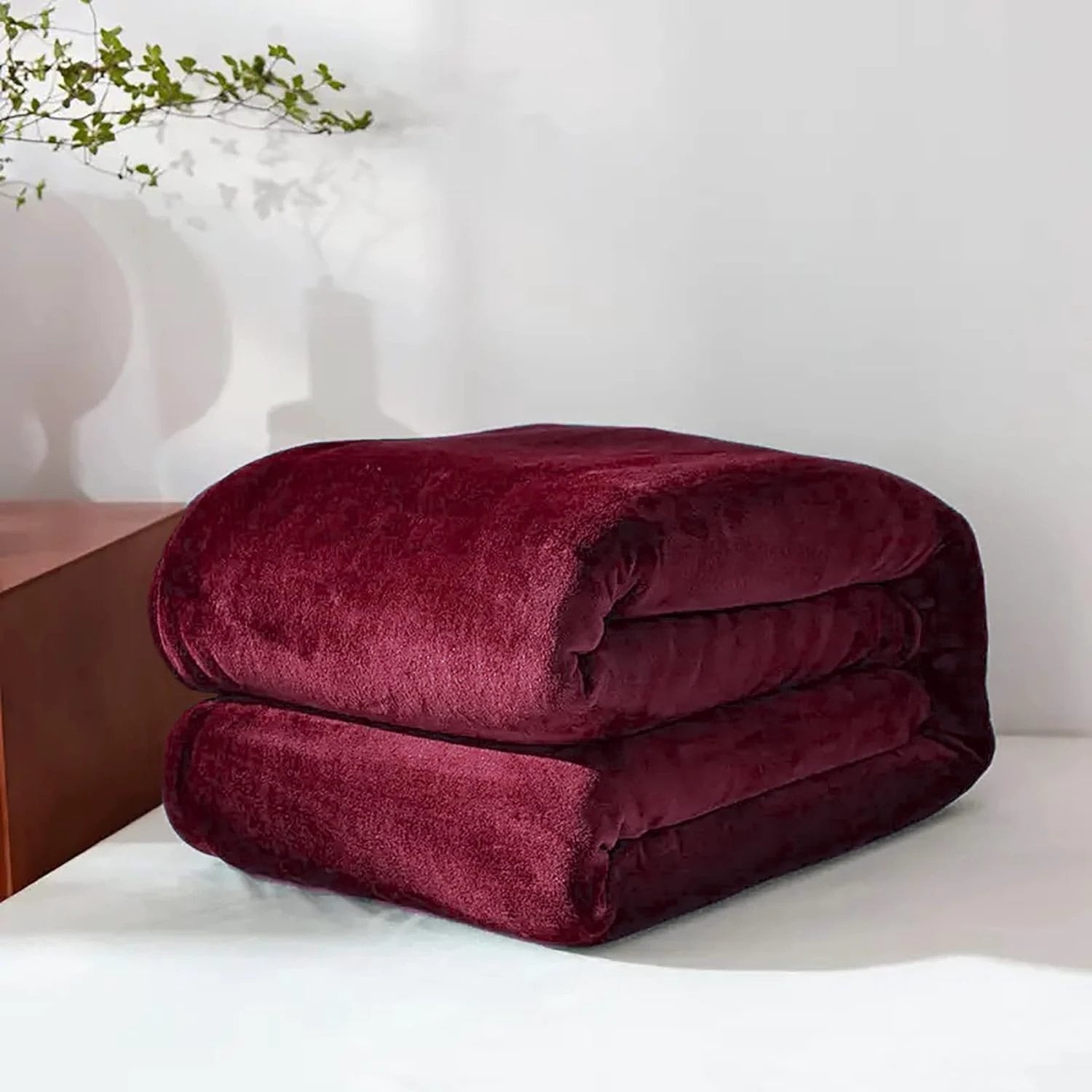 Fleece Large Sofa Throw Light Weight Faux Fur Blanket Bowlift by Bowlift