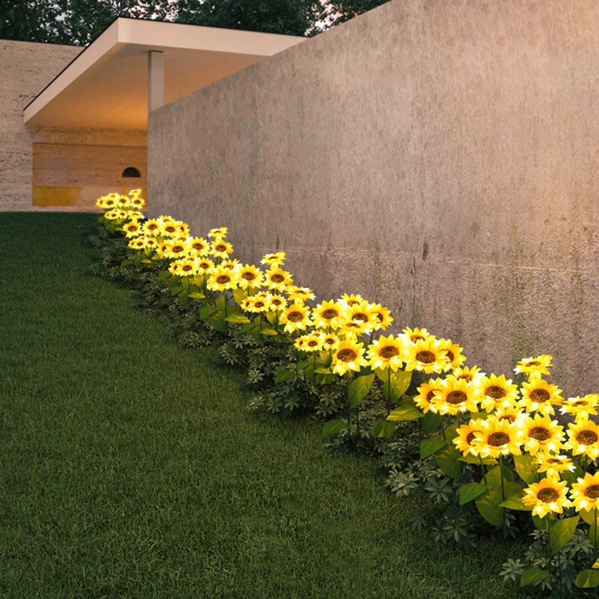 Solar Sunflower Light, 2 Pieces by Bowlift
