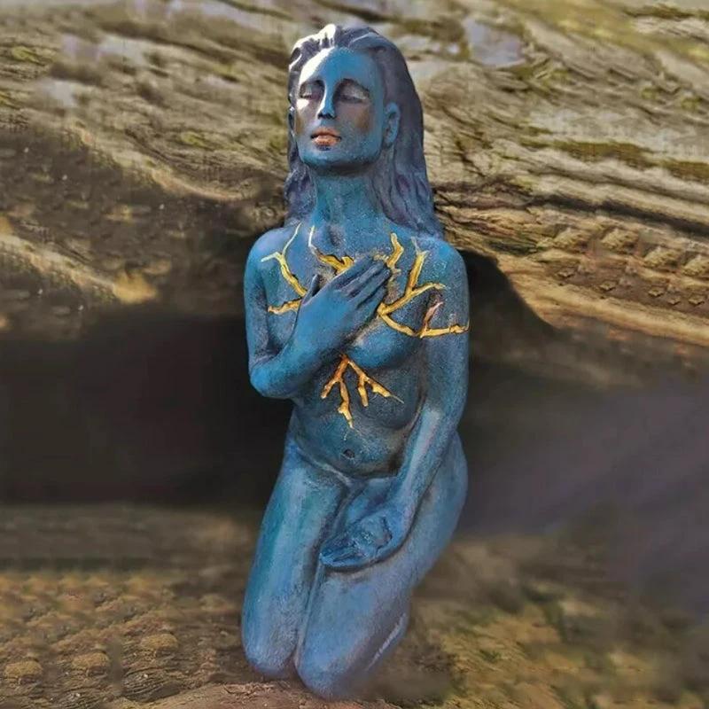 Resin figure "Goddess of Healing" by Bowlift